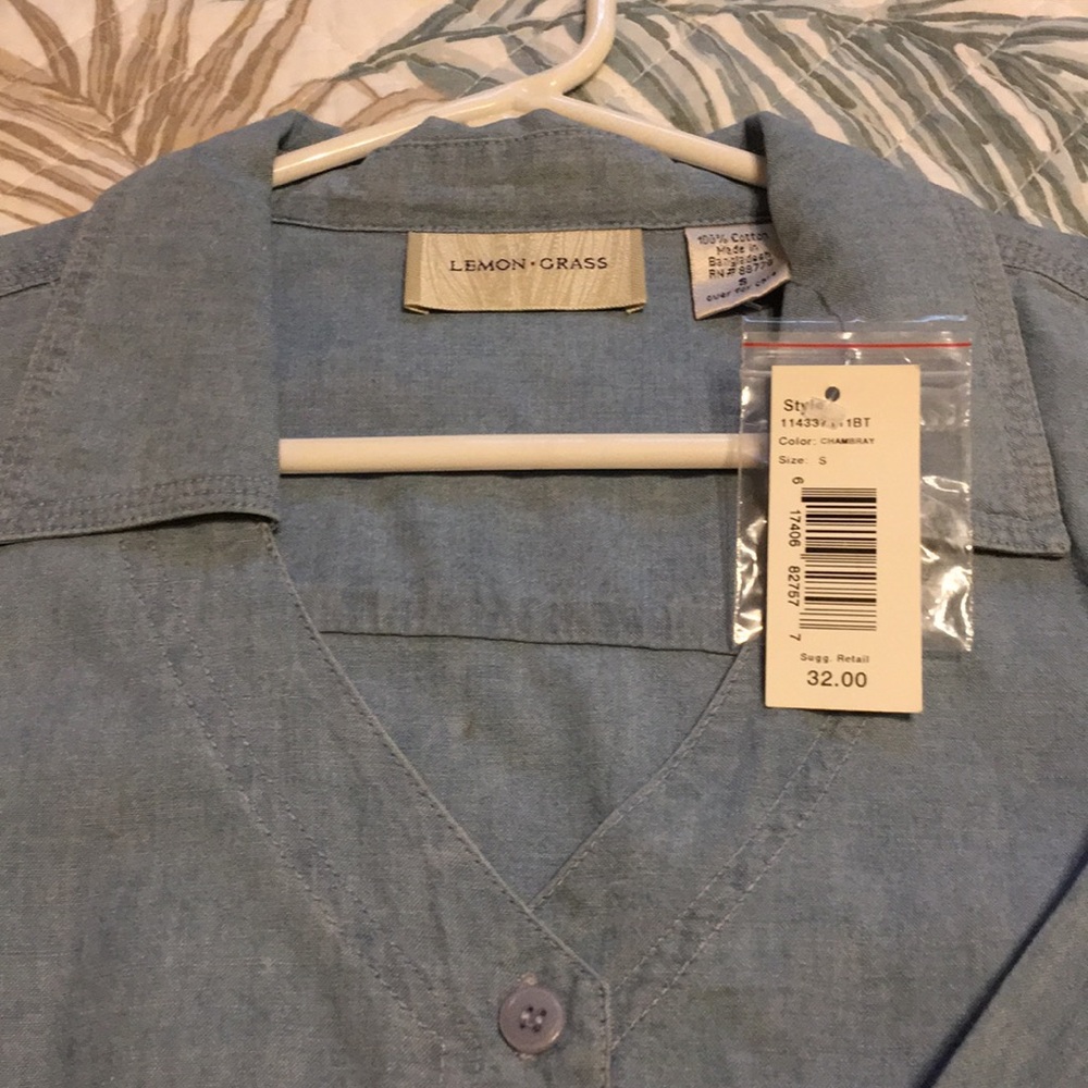 Shirt - Picture 3 of 4